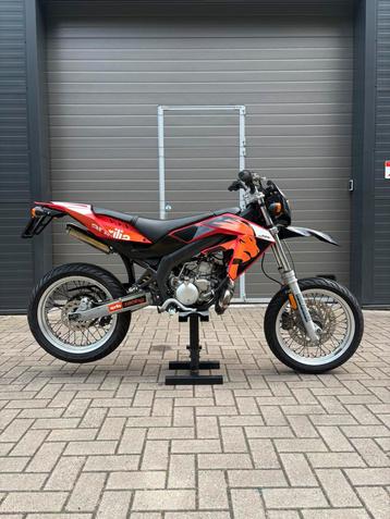 Aprilia sx 50 red lion 2006 beschikbaar voor biedingen