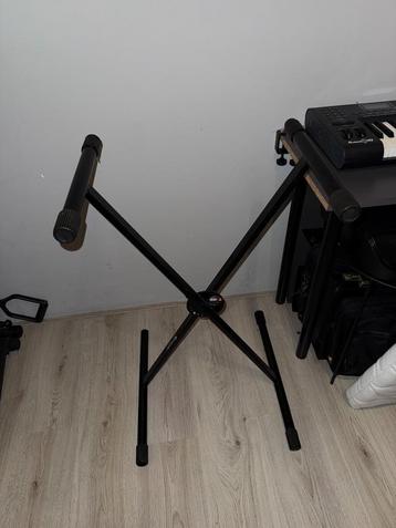 Keyboard statief Quiklock beschikbaar voor biedingen