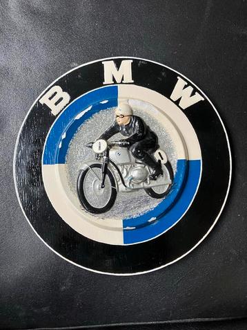 Vintage BMW Motorrijder houten Wanddecoratie beschikbaar voor biedingen