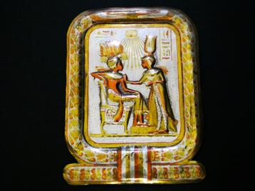 Koperen plaquette Egyptische voorstelling beschikbaar voor biedingen