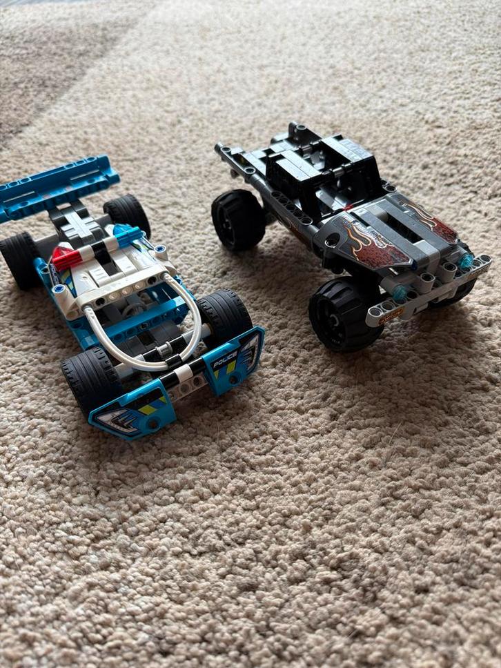 Lego Technic 42090 en 42091, Kinderen en Baby's, Speelgoed | Duplo en Lego, Zo goed als nieuw, Lego, Complete set, Ophalen of Verzenden