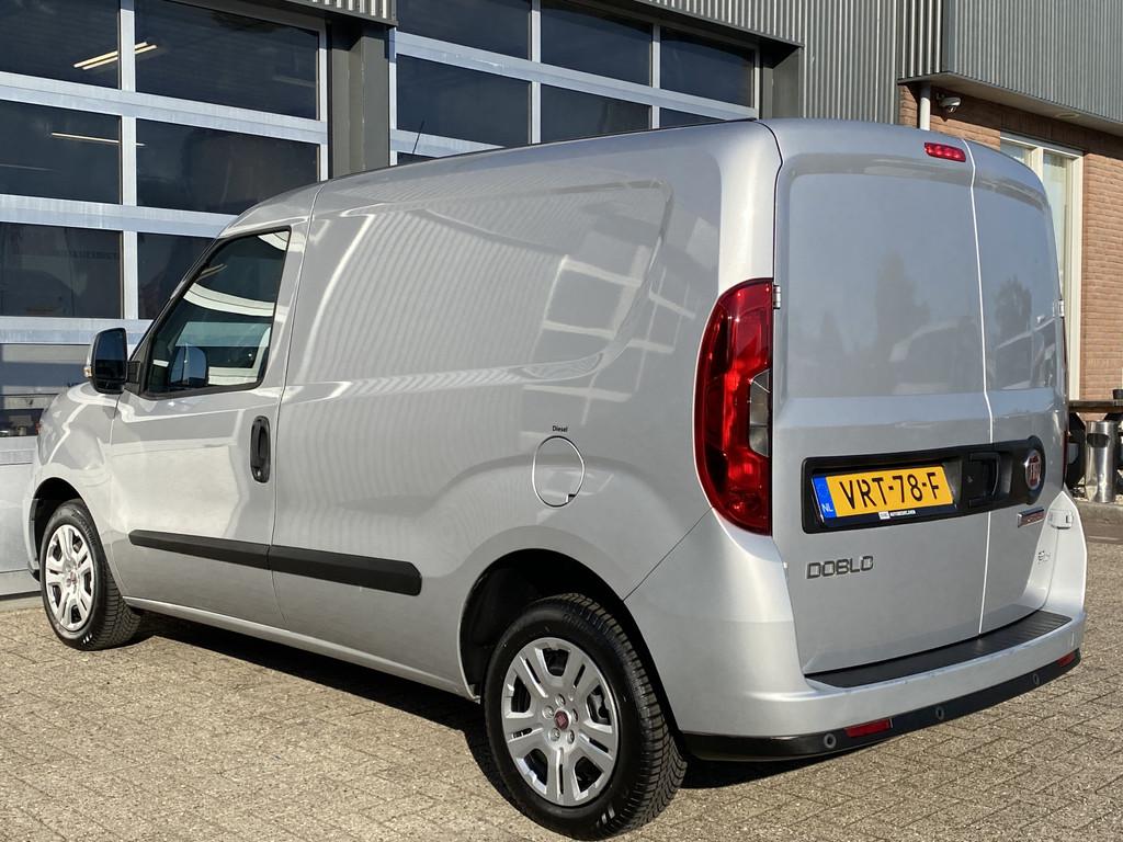 Fiat Dobló Cargo 1.3 MJ L1H1 SX 90pk Btw en Bpm vrij Airco, Voorwielaandrijving, Euro 5, Stof, Gebruikt