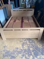 2-persoons bed hout - 160x200 - Tweepersoons bedframe, Huis en Inrichting, Slaapkamer | Bedden, Ophalen, 1234AB, Recircle020@gmail.com