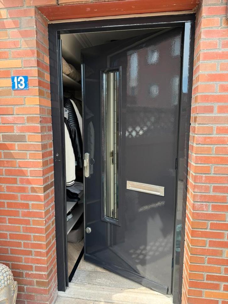 buiten/binnen schilder, Diensten en Vakmensen, Schilders en Behangers, Behangen, Binnenschilderwerk, Buitenschilderwerk, Garantie