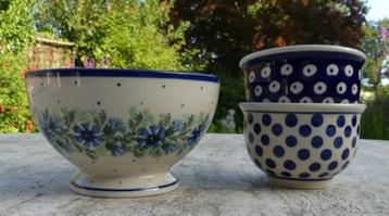 Bunzlau Kommen Bloemen en Stippen beschikbaar voor biedingen