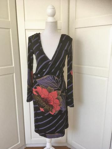 Dept zwarte jersey lange mouwen print jurk, maat XS beschikbaar voor biedingen