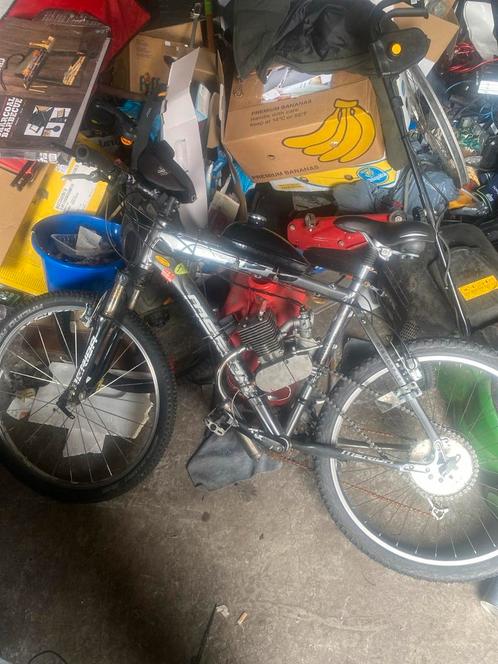 100cc fiets 2 takt, Fietsen en Brommers, Brommers | Overige merken, Gebruikt, Ophalen of Verzenden