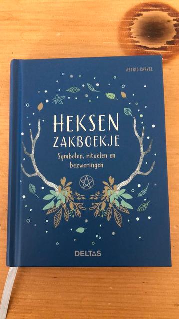 Astrid Carvel - Heksenzakboekje beschikbaar voor biedingen