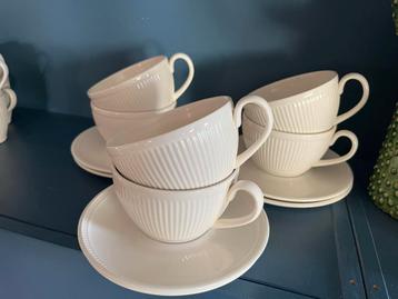 6 x Wedgwood Windsor soepkommen/cappuccinokoppen & schotels beschikbaar voor biedingen