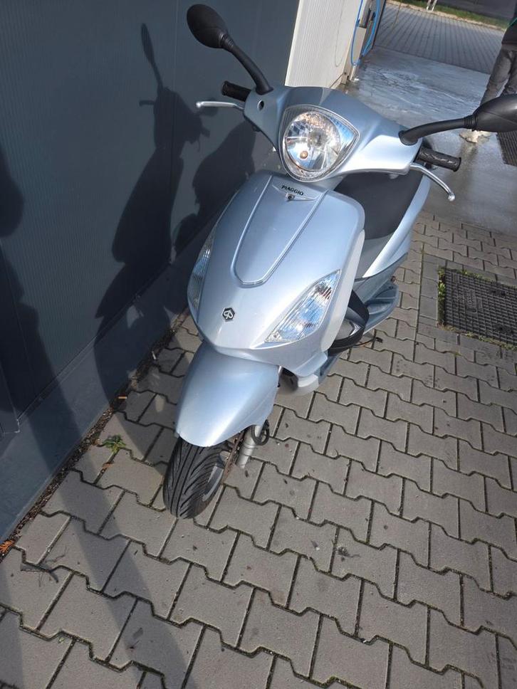Piaggio Fly - Goed onderhouden, snelle scooter!, Fietsen en Brommers, Scooters | Yamaha, Gebruikt, Overige modellen, Maximaal 45 km/u