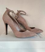 Fabio Deveraux pumps, beige suede, maat 39, nieuw, Pumps, Beige, Nieuw, Ophalen of Verzenden