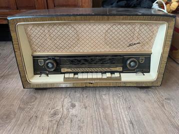 Vintage  Radio - Buizenradio beschikbaar voor biedingen