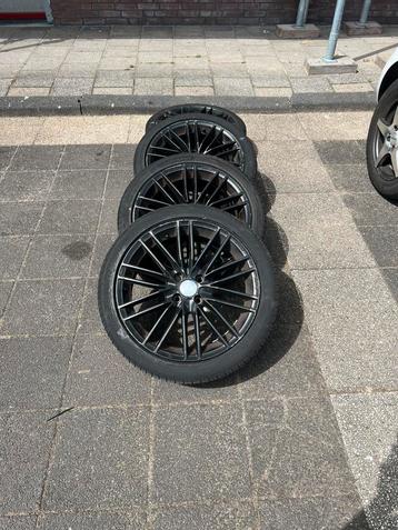 17 inch banden en velgen beschikbaar voor biedingen