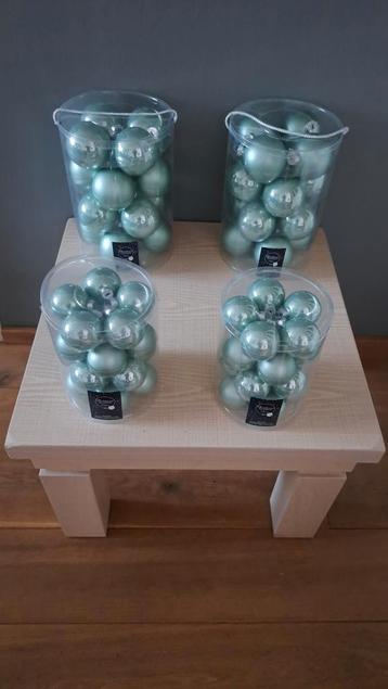 DIVERSE KERSTSPULLEN KERSTBAL KERSTSTER VERLICHTING KAARS beschikbaar voor biedingen