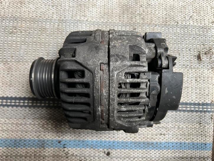 VW, Audi, Seat, Skoda, Porche dynamo te koop, Auto-onderdelen, Motor en Toebehoren, Audi, Seat, Volkswagen, Skoda, Gebruikt, Ophalen