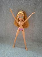 Winx Club Rainbow Old Witty Charmix Fairy Flora, Ophalen of Verzenden, Zo goed als nieuw, Barbie