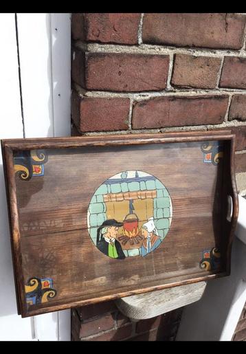 Oud houten dienblad met afbeelding v 2 oudjes 41,3 x 29,7 cm beschikbaar voor biedingen