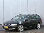 Volvo V70 2.0 T4 Polar Cruise Control / Bluetooth / Leer, Auto's, 1969 cc, Zwart, 1600 kg, 92 €/maand