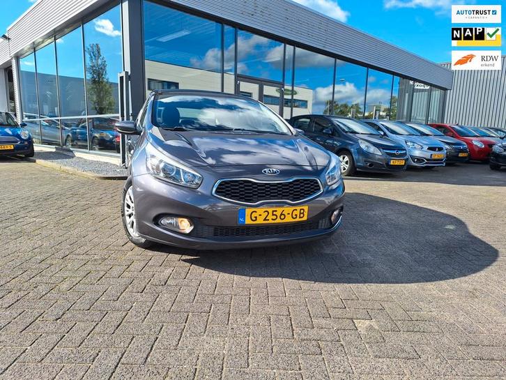 Kia Cee'd 1.4 CVVT 5-deurs, Auto's, Kia, Bedrijf, Te koop, (Pro) Cee d, ABS, Airbags, Airconditioning, Alarm, Bluetooth, Centrale vergrendeling