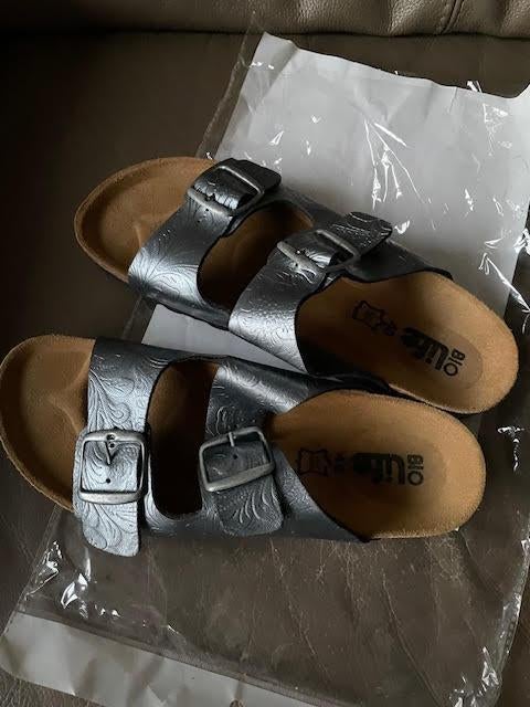Slippers Biolife maat 40 (ZGAN), Kleding | Dames, Schoenen, Slippers, Ophalen of Verzenden, Zo goed als nieuw, Grijs