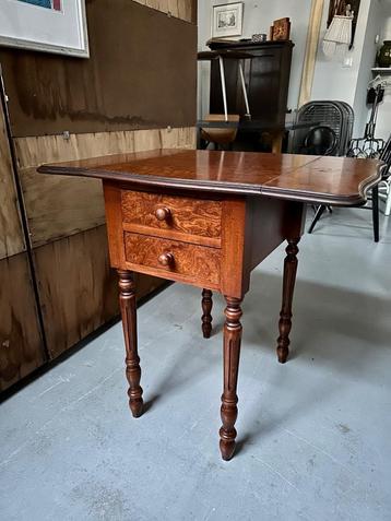 Antieke Pembroke tafel, brocante bijzettafel Engeland beschikbaar voor biedingen