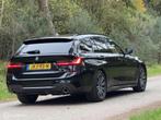 BMW 3-serie Touring 320i M-sport-Laser-Pano-Trekhaak-HUD-Cam, Auto's, Automaat, 1998 cc, Achterwielaandrijving, Zwart