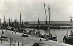 OUDDORP - Vissershaven 1960 (VK109), Verzamelen, Ansichtkaarten | Nederland, Verzenden, 1940 tot 1960, Gelopen, Zuid-Holland