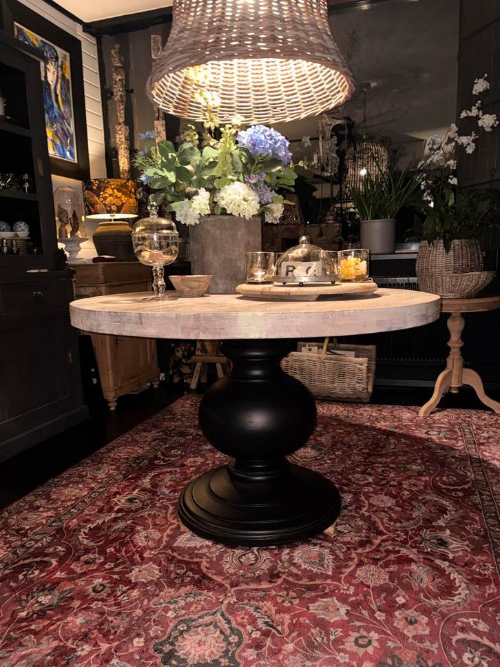 Ronde eettafel massief hout, extreem goede kwaliteit. ZGAN!, Antiek en Kunst, Antiek | Meubels | Tafels, Ophalen