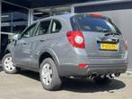 Chevrolet Captiva 2.4i LT 2WD 7 PERSOONS / NAVI / CLIMA / CR, Auto's, Chevrolet, Euro 5, Gebruikt, 4 cilinders, 11 km/l