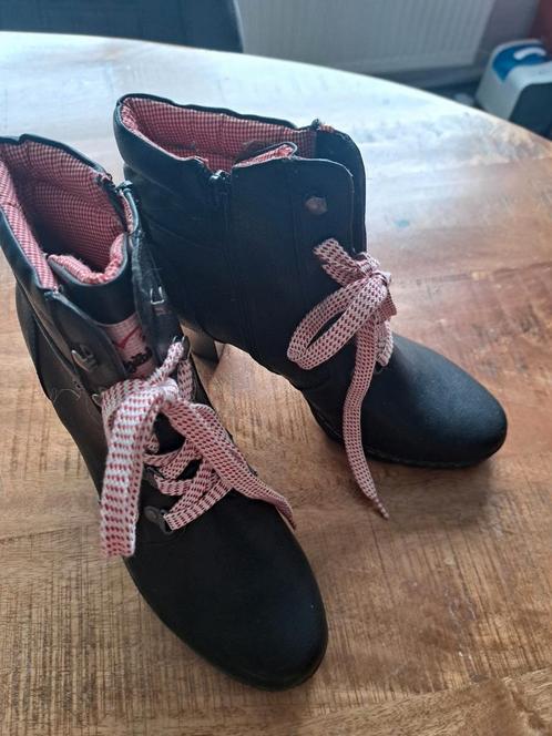 Laarzen maat 41 nieuw, Kleding | Dames, Schoenen, Zo goed als nieuw, Ophalen of Verzenden