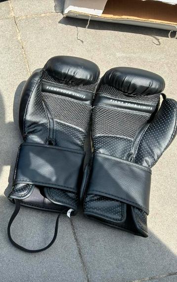 Bokshandschoenen 6 oz - als nieuw beschikbaar voor biedingen