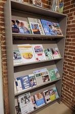 Folderrek, Huis en Inrichting, Woonaccessoires | Krantenbakken en Lectuurbakken, Ophalen, Gebruikt