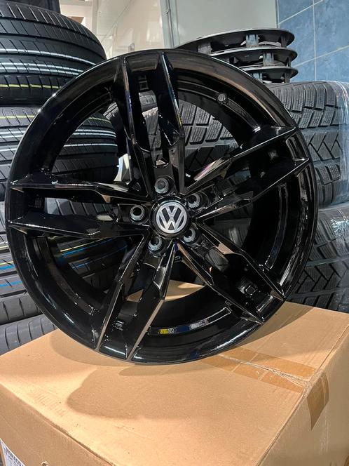 17 inch 5x100 Volkswagen Polo 6r 6c AW velgen . Zwart, Auto-onderdelen, Banden en Velgen, Velg(en), Zomerbanden, 17 inch, Overige