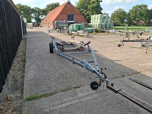 een stallings trailer enkel as 1500 laden tot 7.5 meter, Watersport en Boten, Boottrailers, Gebruikt, Minder dan 1500 kg, Minder dan 6 meter