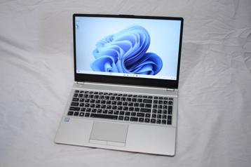 BTO N151ZU laptop - ultradun, snel, RGB backlit keyboard