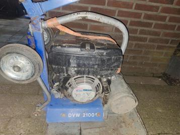 Revo diesel DVW 2100 hatz trilplaat beschikbaar voor biedingen