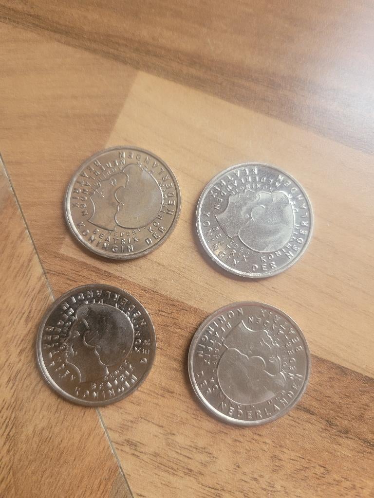2001 loeki guldens!, Postzegels en Munten, Ophalen, Koningin Beatrix, 1 gulden