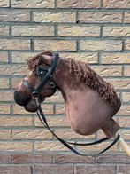 Hobbyhorse met hoofstel, vachtkleur: Bruin // stokpaard, Hobby en Vrije tijd, Overige Hobby en Vrije tijd, Ophalen of Verzenden