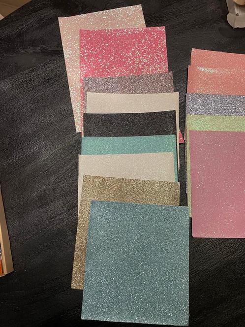 Veel luxe leer lappen voor bv knipjes maken en accessoires, Hobby en Vrije tijd, Stoffen en Lappen, Nieuw, 30 tot 120 cm, Ophalen of Verzenden