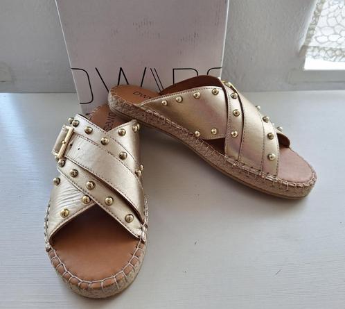 DWRS nieuwe gouden touwzool slippers 42 (vallen als 41/40.5), Kleding | Dames, Schoenen, Nieuw, Slippers, Overige kleuren, Ophalen of Verzenden