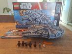 Lego 75105 Millenium falcon compleet, Kinderen en Baby's, Speelgoed | Duplo en Lego, Ophalen, Zo goed als nieuw