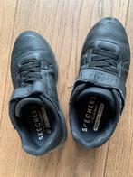 2 paar skechers zw/wit maat 30/32, Ophalen of Verzenden, Zo goed als nieuw, Meisje, Schoenen