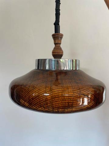 Retro kunststof hanglamp in bruin, wit met rotanlook beschikbaar voor biedingen