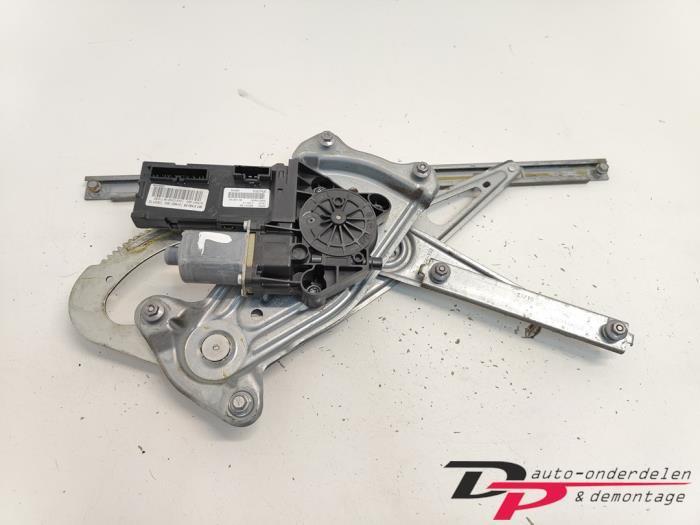 Ruitmechaniek 2Deurs links-voor van een Renault Megane, Auto-onderdelen, Ruiten en Toebehoren, Renault, Gebruikt, 3 maanden garantie