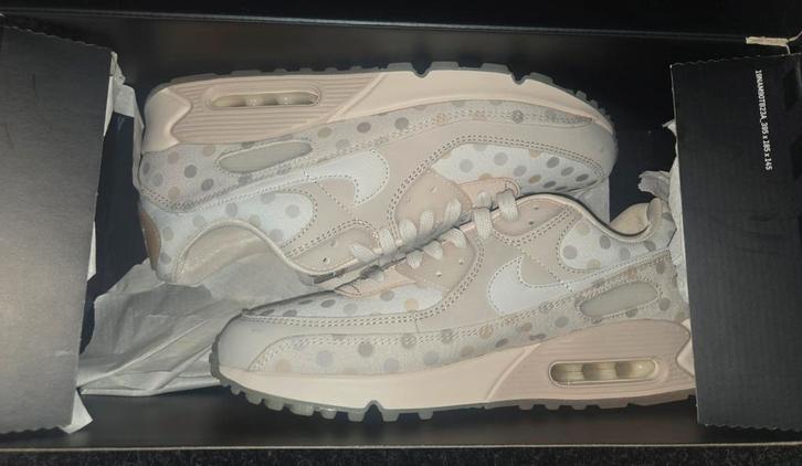 Nike air max 90 nrg shimmer sail polka dot  desert sand, Kleding | Heren, Schoenen, Nieuw, Sneakers of Gympen, Overige kleuren