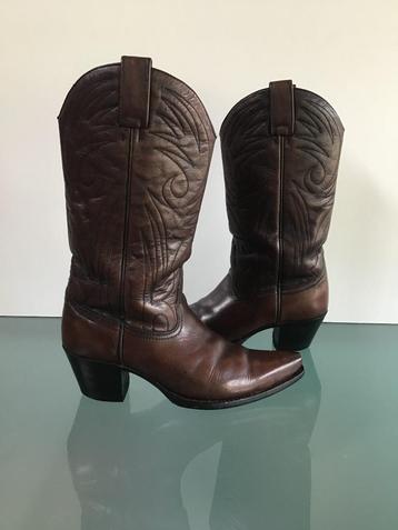 GRATIS VERZENDEN | SENDRA bruine laarzen boots bohemian 37 beschikbaar voor biedingen