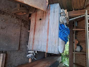 Steenschotten  beschikbaar voor biedingen