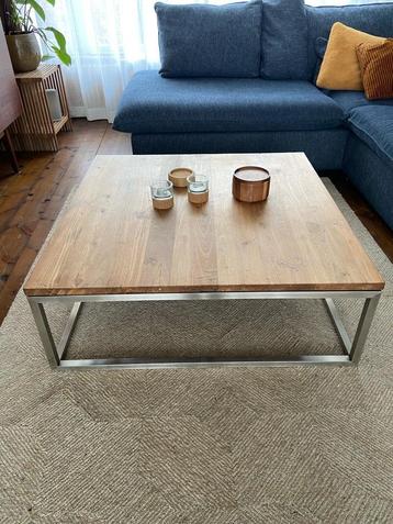 Salontafel 100x100x35 cm beschikbaar voor biedingen