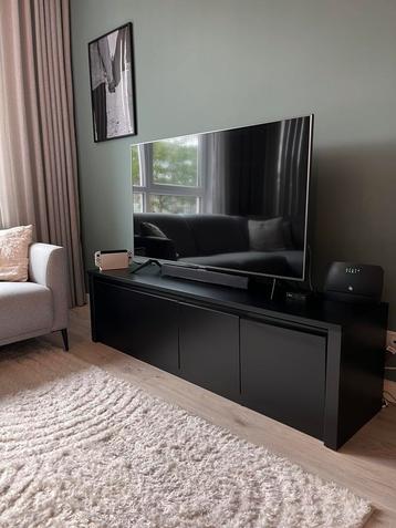 Tv meubel beschikbaar voor biedingen