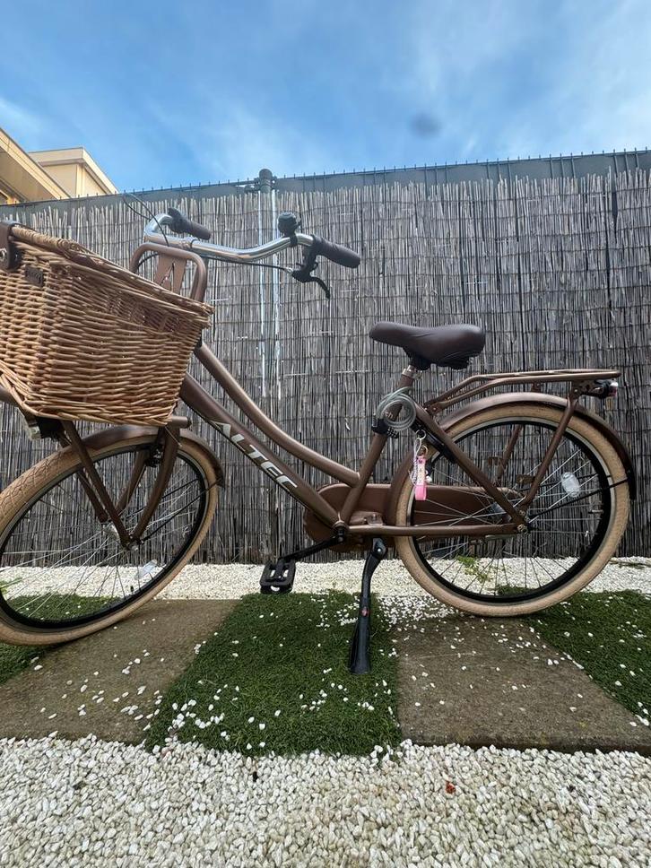 Altec Dutch 24 inch meisjesfiets - Brons, Fietsen en Brommers, Fietsen | Dames | Damesfietsen, Zo goed als nieuw, Overige merken